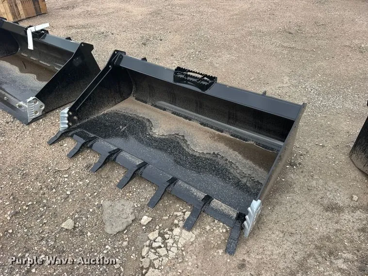 Land Pride Skid Steer Bucket