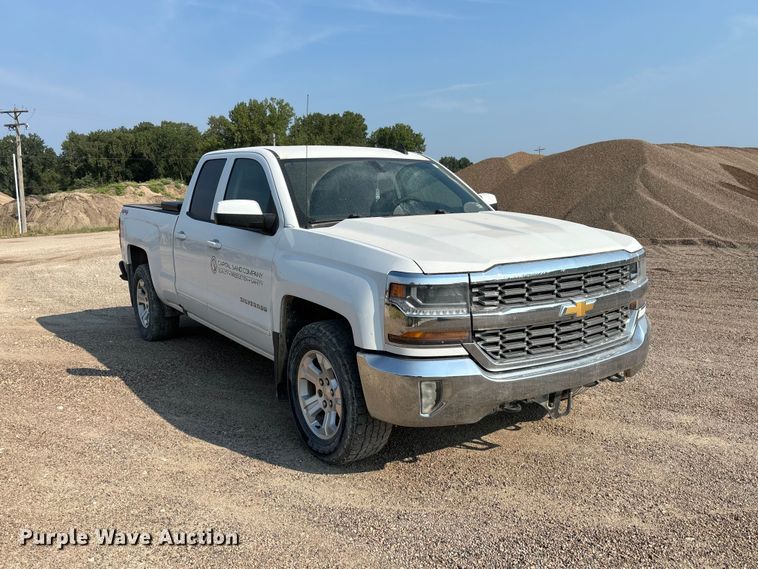 2016 Chevrolet Silverado 1500 Ext. Cab Pickup Truck - photo 3