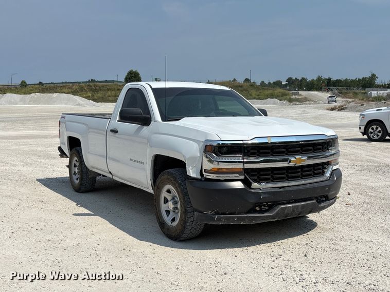 2017 Chevrolet Silverado 1500 Pickup Truck - photo 3