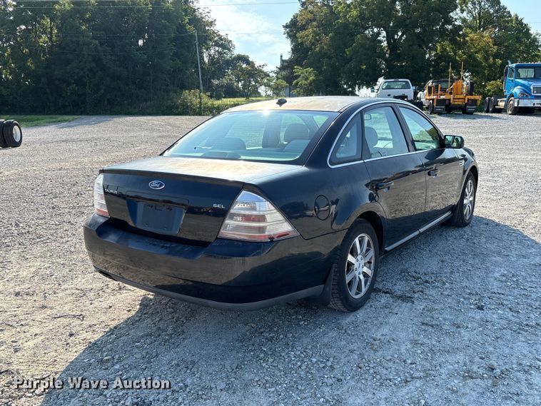 2008 Ford Taurus - photo 5