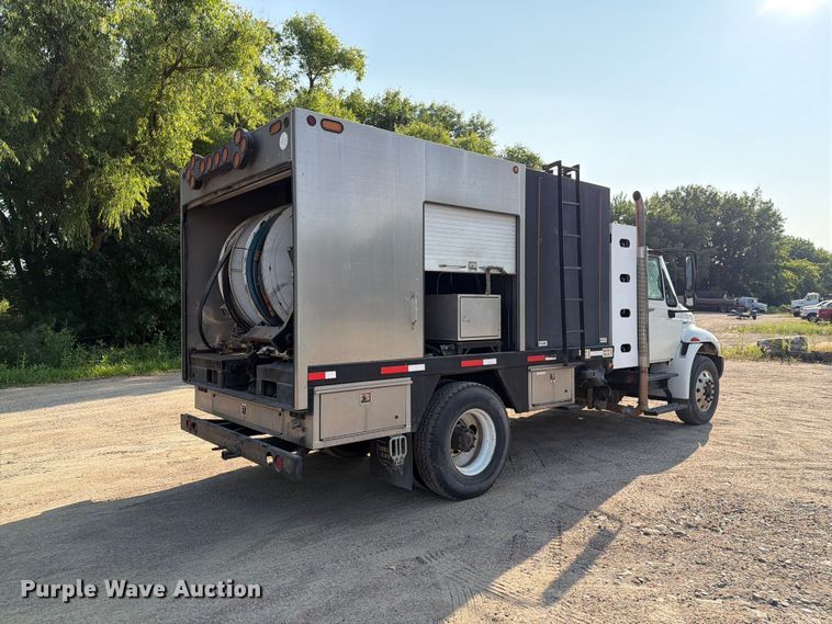2009 International DuraStar 4300 Sewer Jetter Truck - photo 5