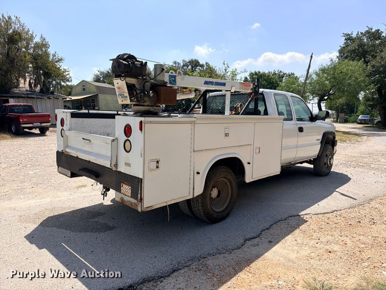 2007 Chevrolet Silverado 3500HD Ext. Cab Utility Bed Pickup Truck - photo 5