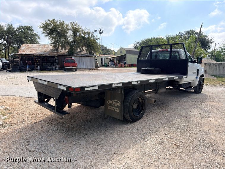2020 Chevrolet Silverado 6500HD Flatbed Truck - photo 5