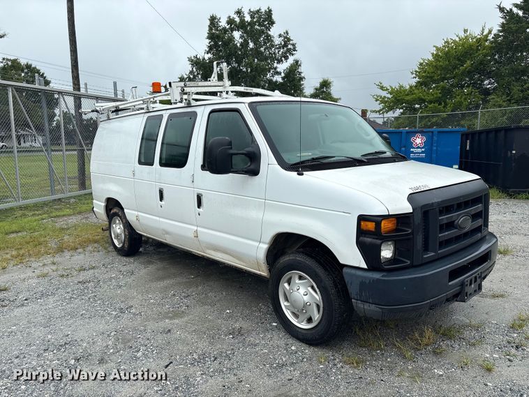 2014 Ford E150 Utility Van - photo 3