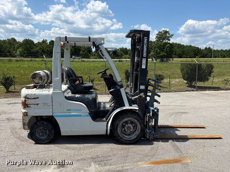 2016 UniCarriers PF70 Forklift - photo 4