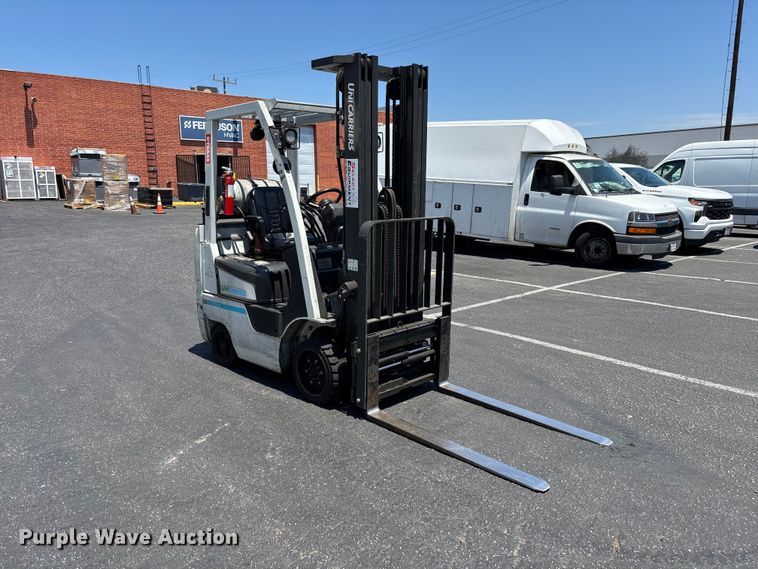 2017 UniCarriers CFS40 Forklift - photo 3