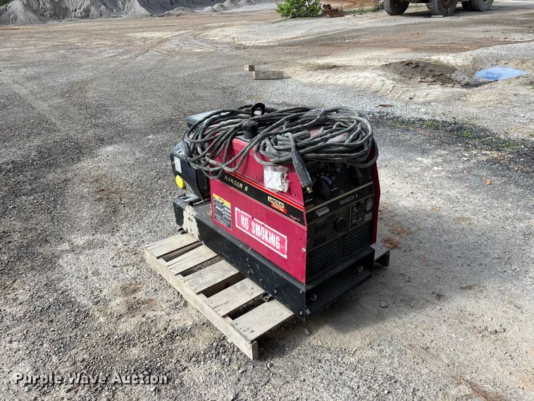 Lincoln Electric Ranger 8 Welder/Generator - photo 3