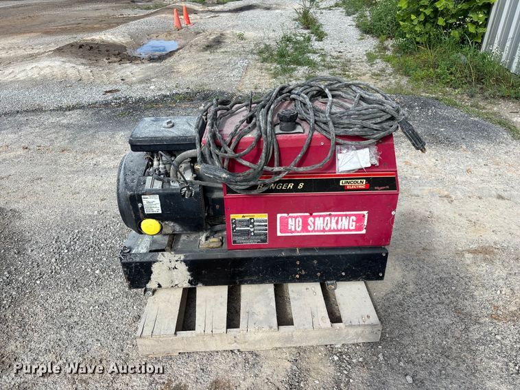 Lincoln Electric Ranger 8 Welder/Generator - photo 4