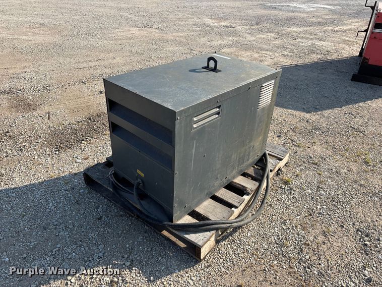 Lincoln Idealarc R3S-600 Welder - photo 5