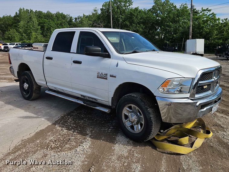2014 RAM 2500 Crew Cab Pickup Truck - photo 3