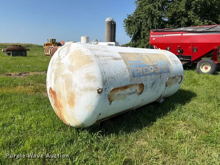 Colombian Steel Tank Co. Propane Tank