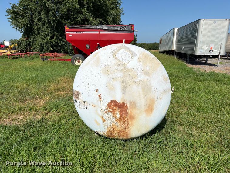 Colombian Steel Tank Co. Propane Tank - photo 2