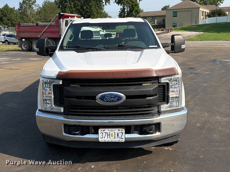 2019 Ford F250 Super Duty XL Ext. Cab Pickup Truck - photo 2