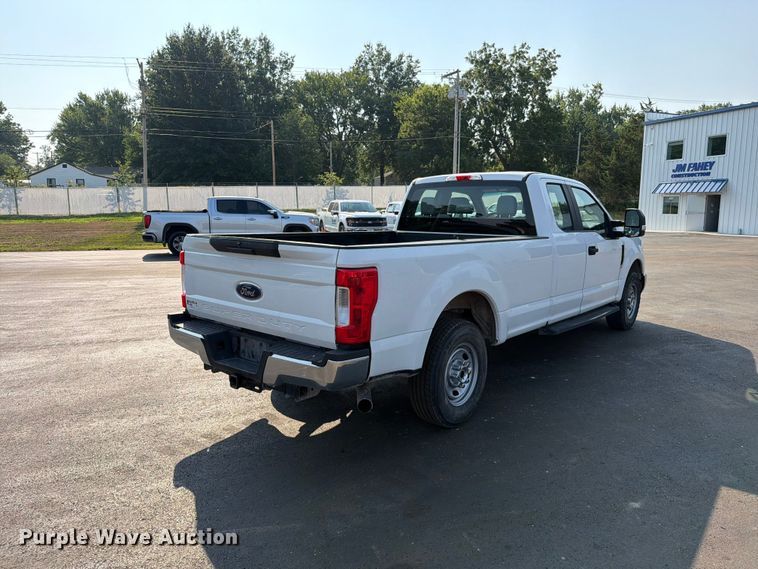 2019 Ford F250 Super Duty XL Ext. Cab Pickup Truck - photo 5