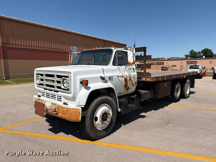 1985 GMC C7 Flatbed Truck