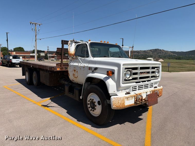 1985 GMC C7 Flatbed Truck - photo 3