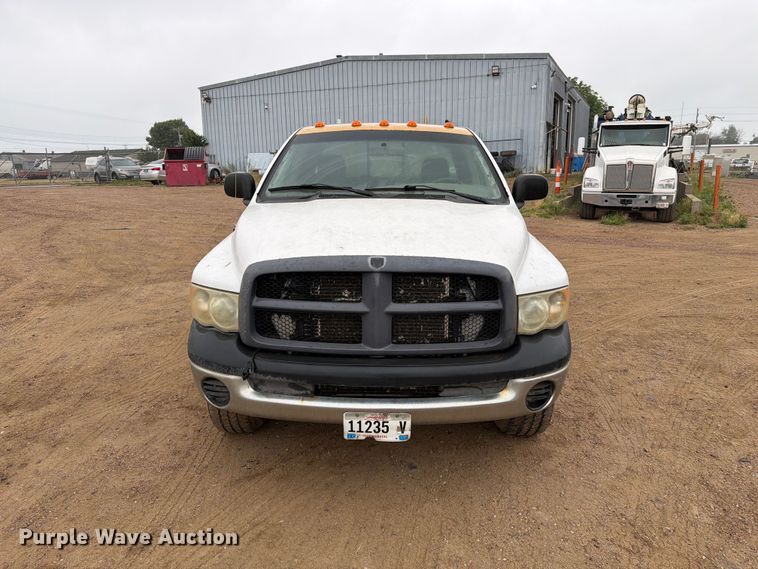 2003 Dodge Ram 3500 Ext. Cab Utility Bed Pickup Truck - photo 2