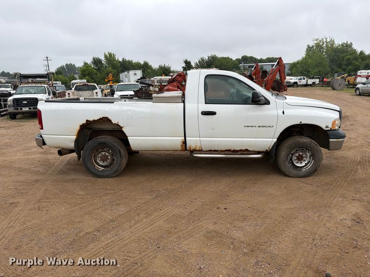 2005 Dodge Ram 2500 Pickup Truck - photo 4