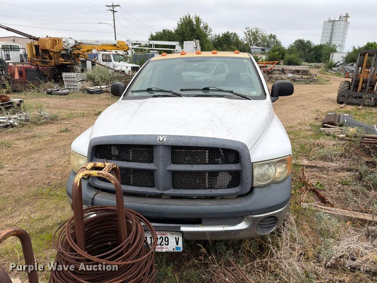 2003 Dodge Ram 3500 Ext. Cab Utility Bed Pickup Truck - photo 2
