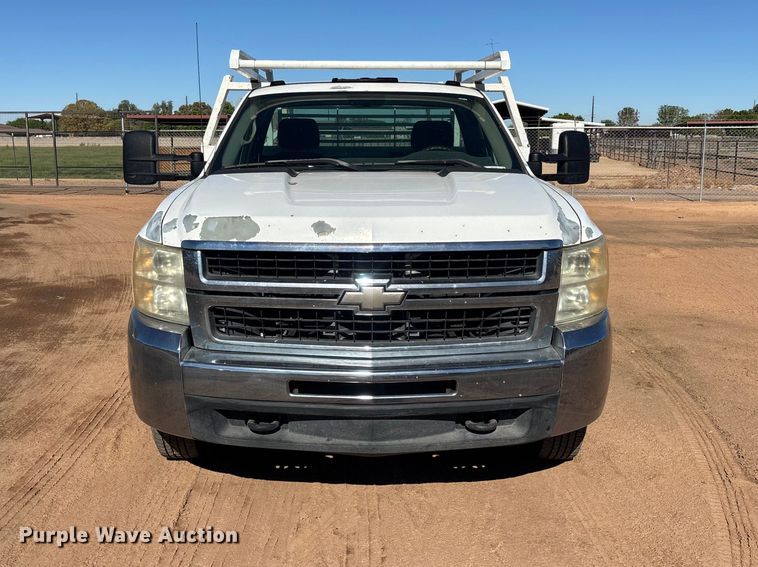 2010 Chevrolet Silverado 3500HD Utility Bed Pickup Truck - photo 2