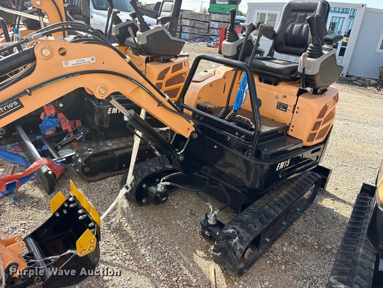 2024 Erie EM15 Mini Excavator - photo 3