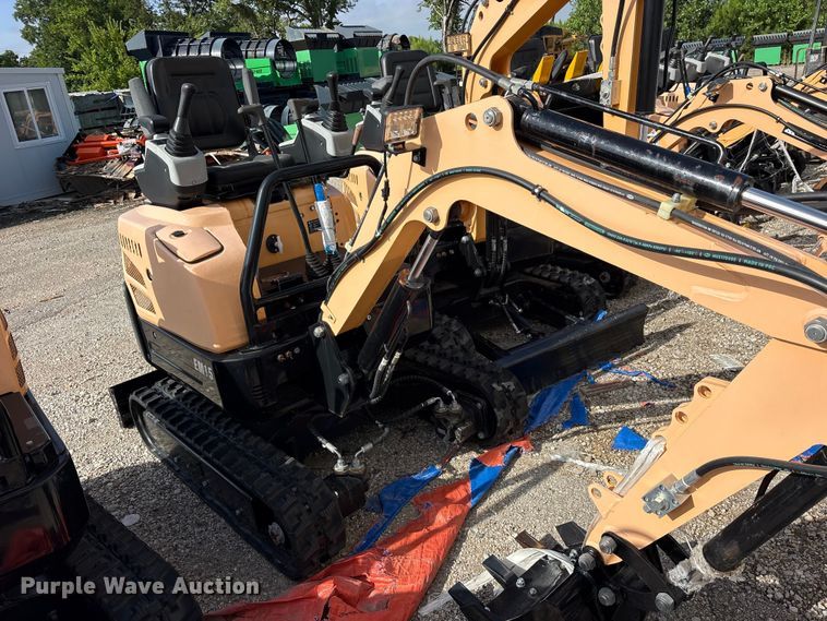 2024 Erie EM15 Mini Excavator - photo 4