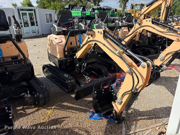 2024 Erie EM15 Mini Excavator - photo 3