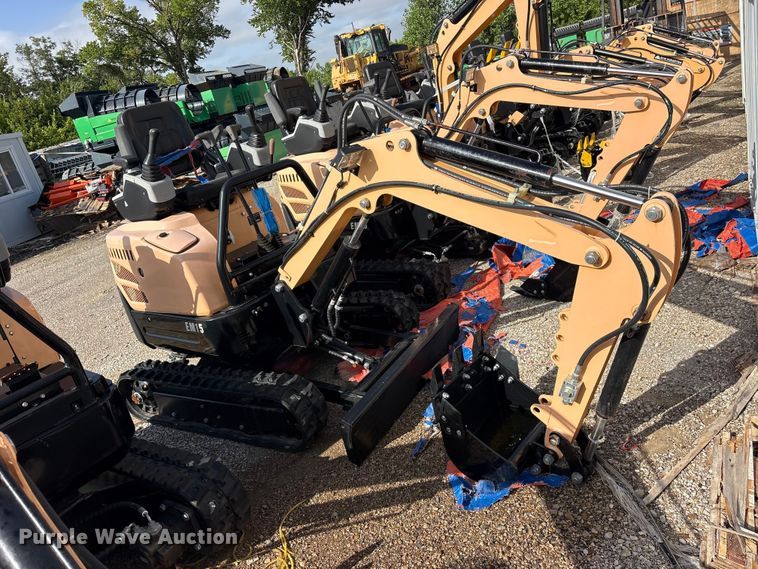 2024 Erie EM15 Mini Excavator - photo 4