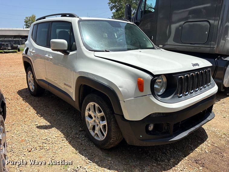 2017 Jeep Renegade SUV - photo 3