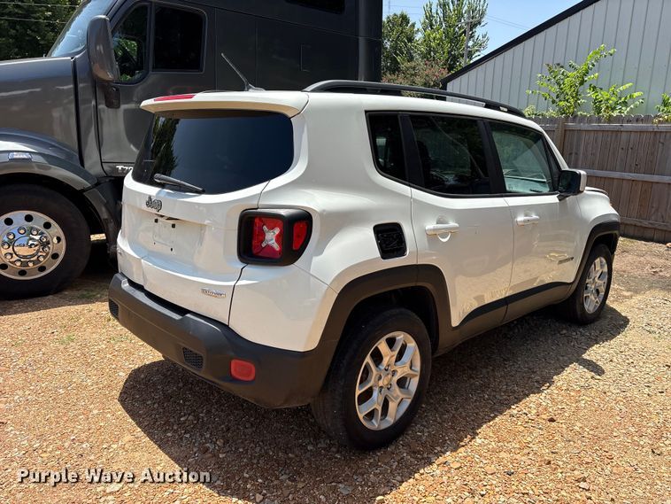 2017 Jeep Renegade SUV - photo 5