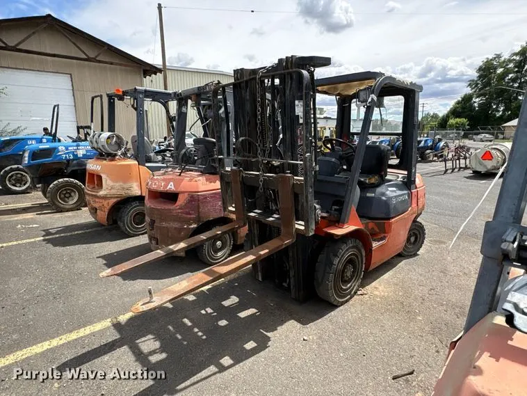 2006 Toyota 7FGU25 Forklift