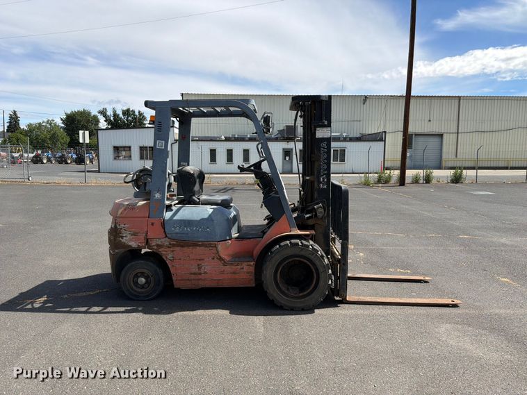Toyota 7FGU25 Forklift - photo 4