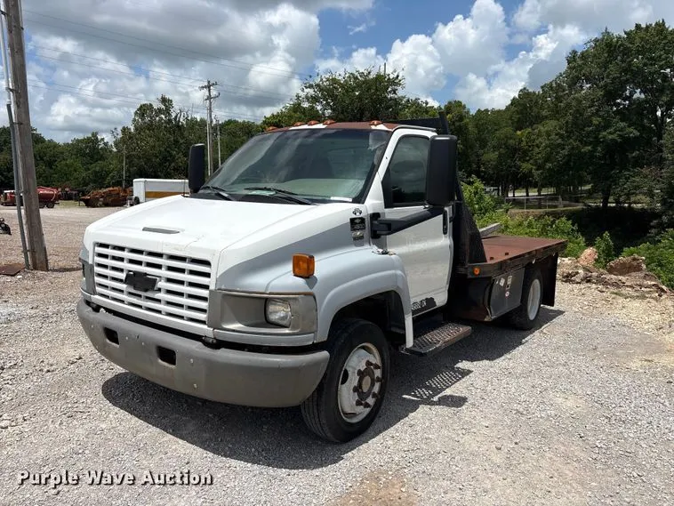 2007 Chevrolet C4 Flatbed Truck