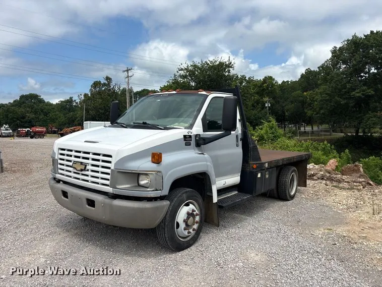 2007 Chevrolet C4 Flatbed Truck