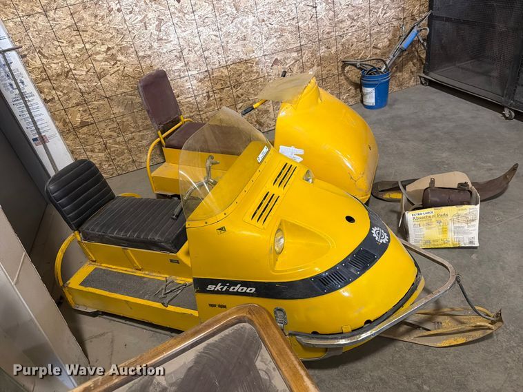 Ski-Doo Bombardier Snowmobile - photo 3