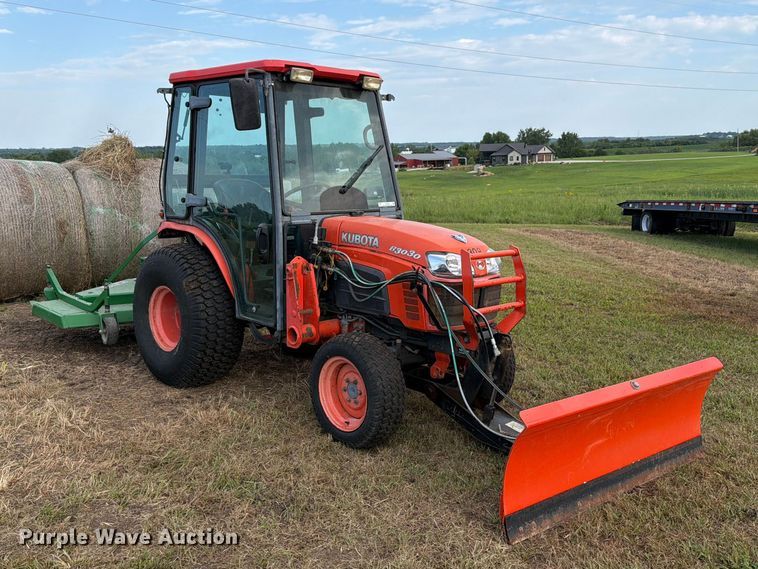 2005 Kubota B3030 HSDC MFWD Tractor - photo 3