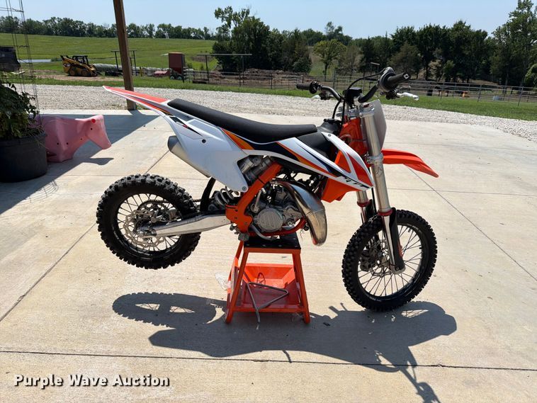 2022 KTM 85SX Dirt Bike - photo 3
