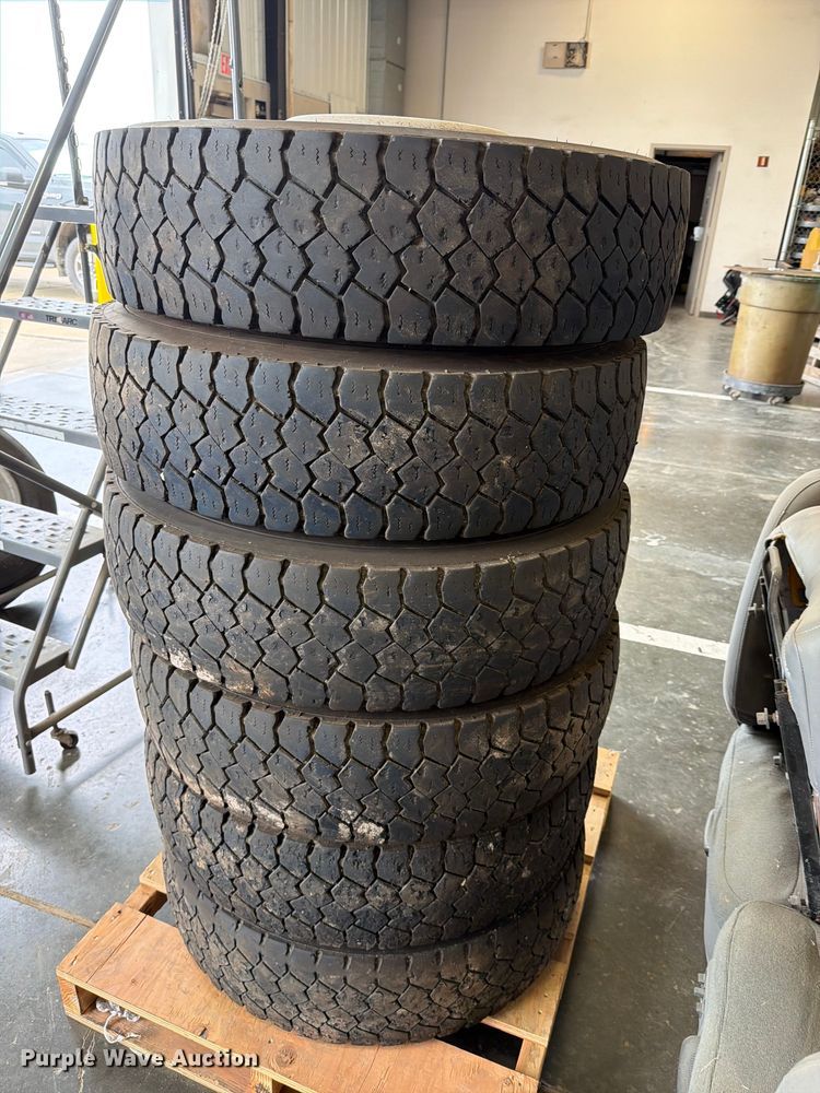 (6) Goodyear 225/70R19.5 Tires And Wheels - photo 3