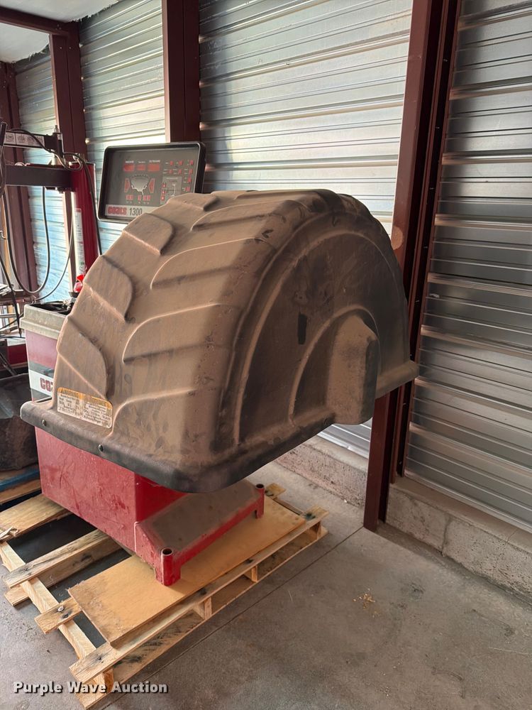 Coats 1300 Tire Balancer - photo 3