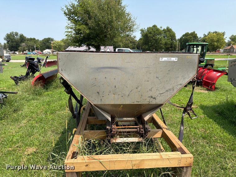 Buyers Salt Dogg Spreader - photo 2