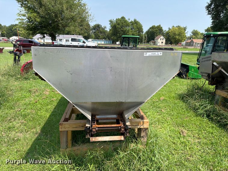 Buyers Salt Dogg Spreader - photo 2