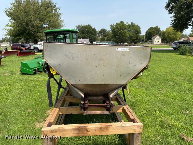 Buyers Salt Dogg Spreader - photo 2