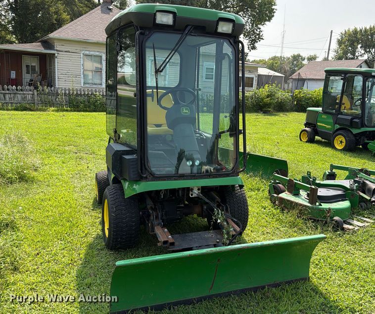 2012 John Deere 1445 Series II Lawn Mower - photo 2