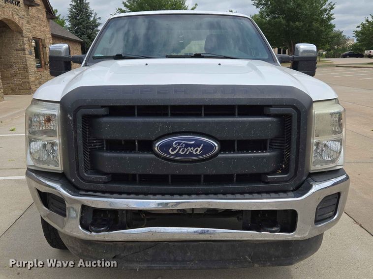 2013 Ford F250 Super Duty Utility Bed Pickup Truck - photo 2