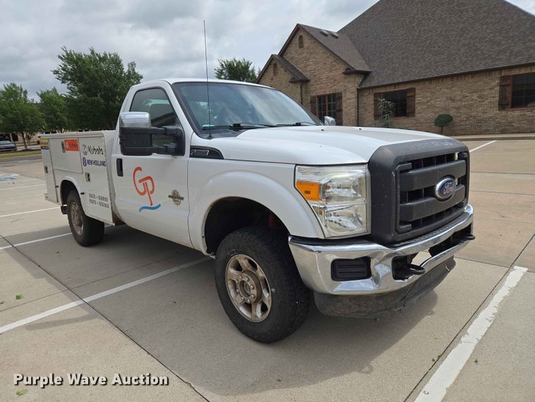 2013 Ford F250 Super Duty Utility Bed Pickup Truck - photo 3