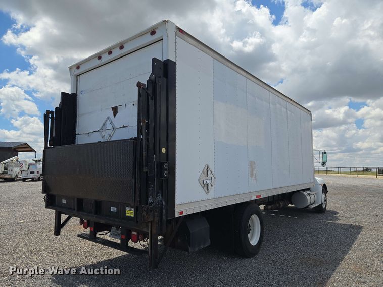 2009 Kenworth T370 Box Truck - photo 5