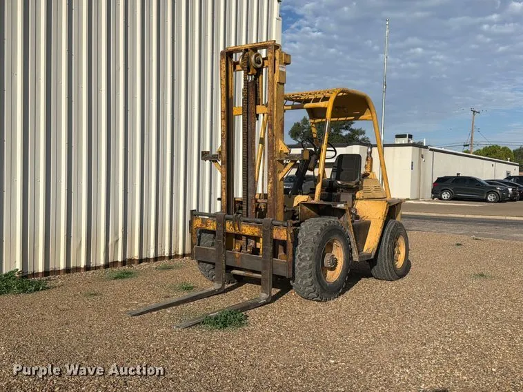 1979 Champ CB40 Forklift