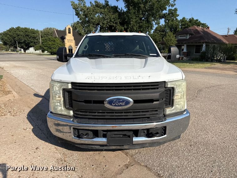 2017 Ford F350 Super Duty XL Crew Cab Flatbed Pickup Truck - photo 2