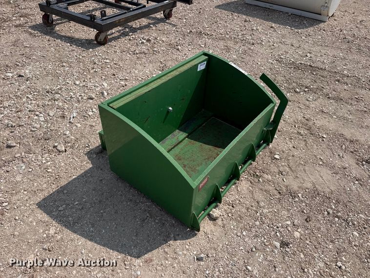 John Deere 8000 Series Weight Box - photo 3