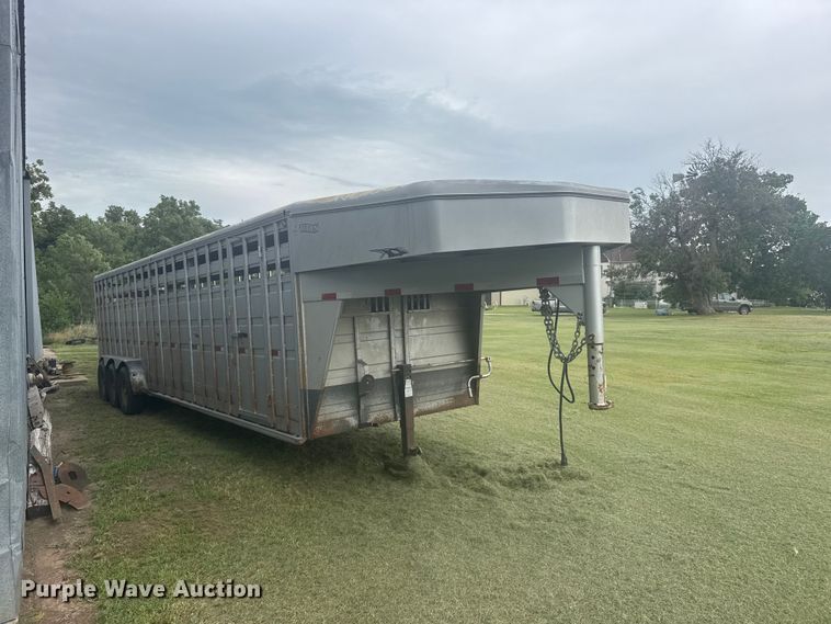 2009 Titan Trailer Mfg. 9R3178 Livestock Trailer - photo 3